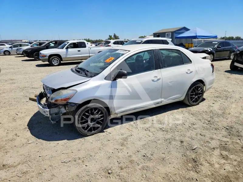 2009 Toyota YARIS фото