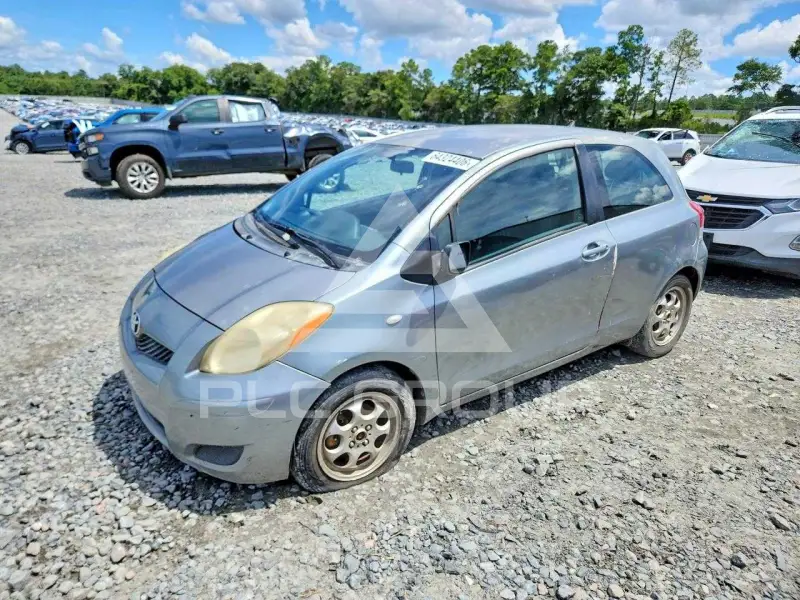 2009 Toyota YARIS фото