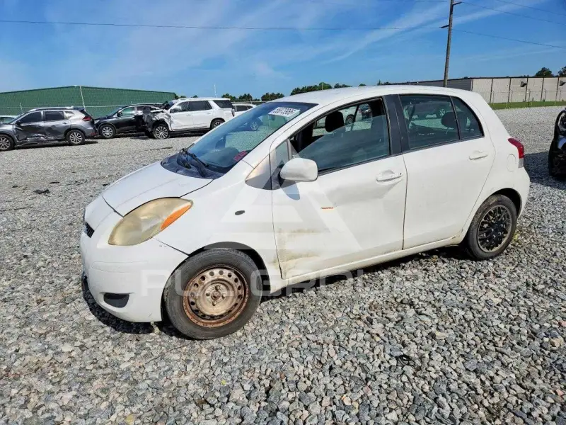 2009 Toyota YARIS фото