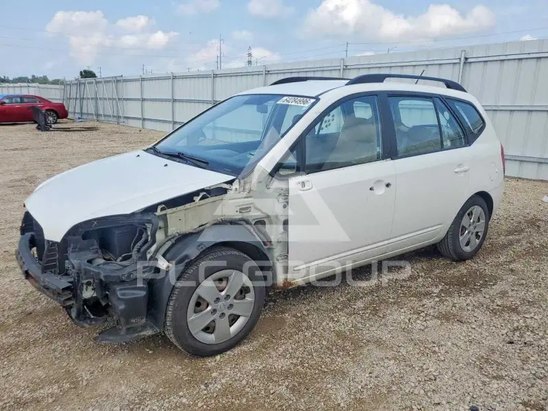 2009 KIA Rondo photo