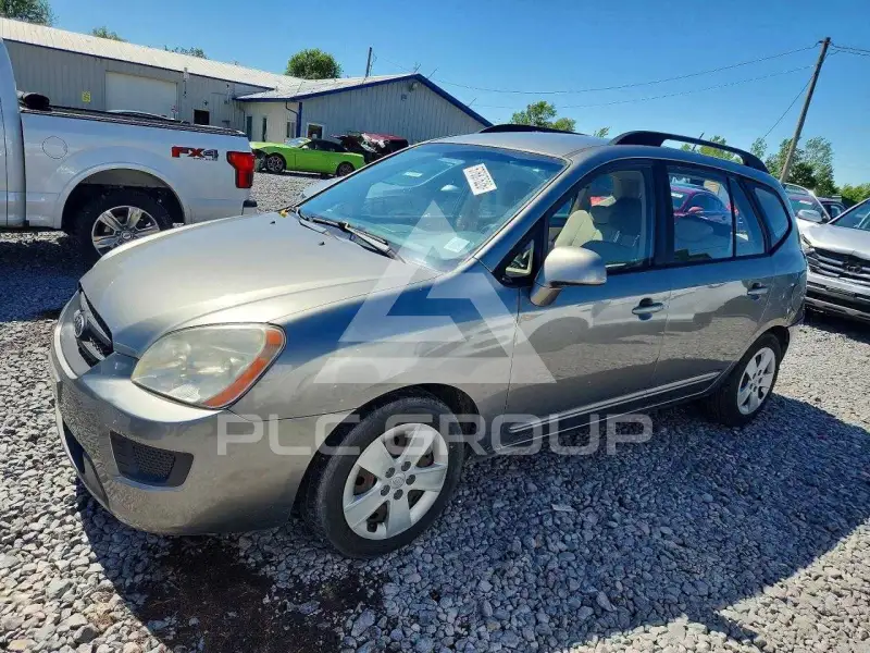 2009 KIA Rondo фото