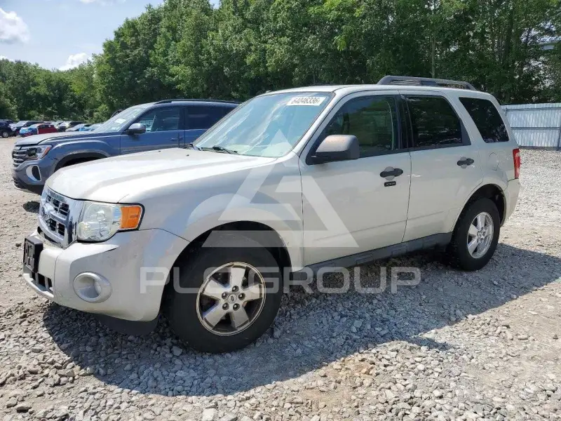 2009 Ford ESCAPE photo