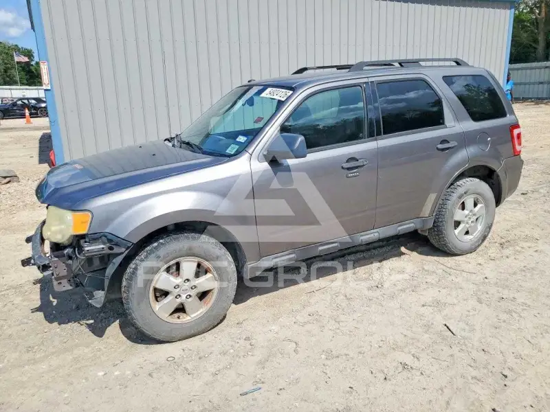 2009 Ford ESCAPE photo
