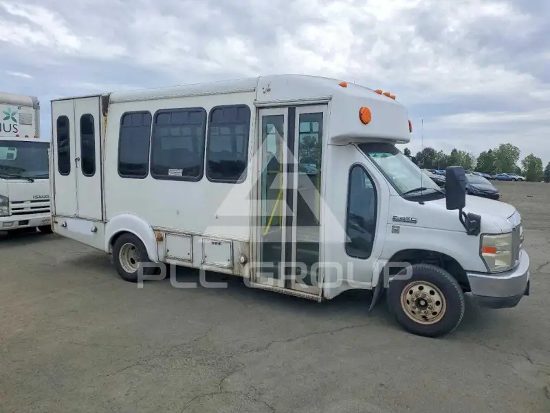 2009 Ford ECONOLINE photo