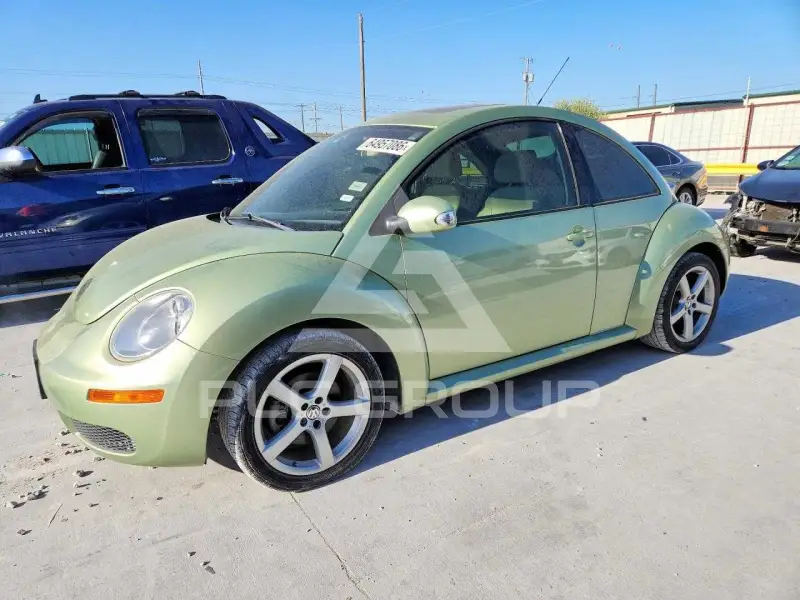 2009 Volkswagen BEETLE photo