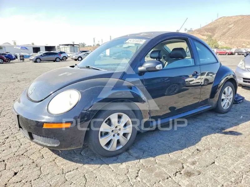 2009 Volkswagen BEETLE photo