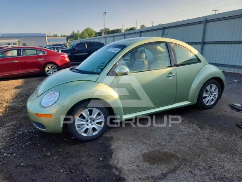 2009 Volkswagen BEETLE photo