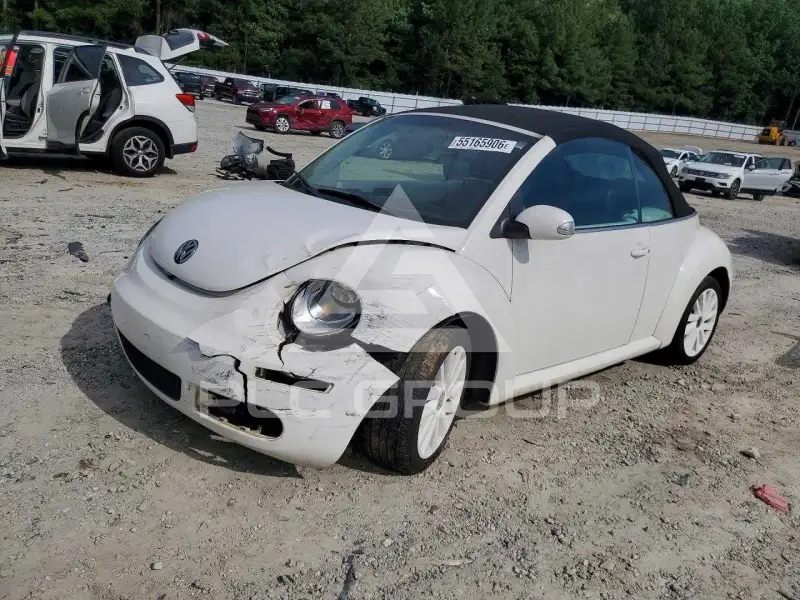 2009 Volkswagen BEETLE photo