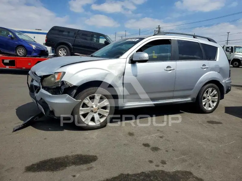 2010 Mitsubishi OUTLANDER фото