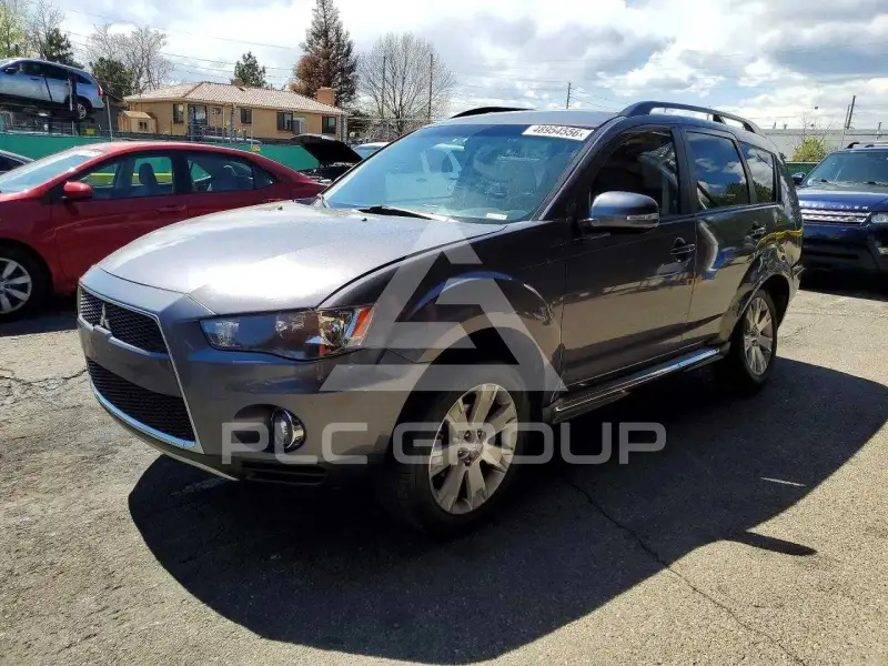 2010 Mitsubishi OUTLANDER photo