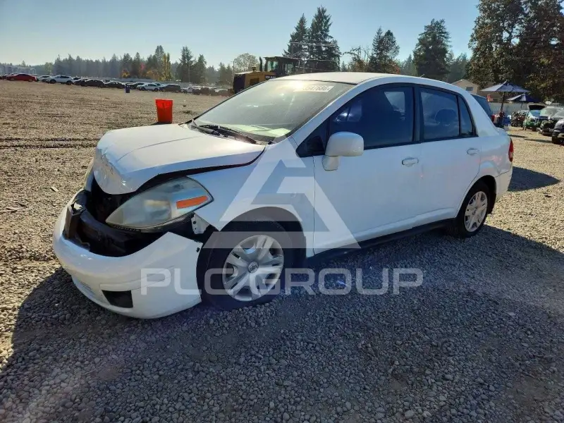 2010 Nissan VERSA фото