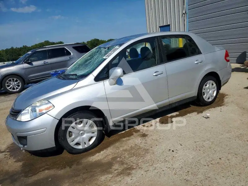 2010 Nissan VERSA фото