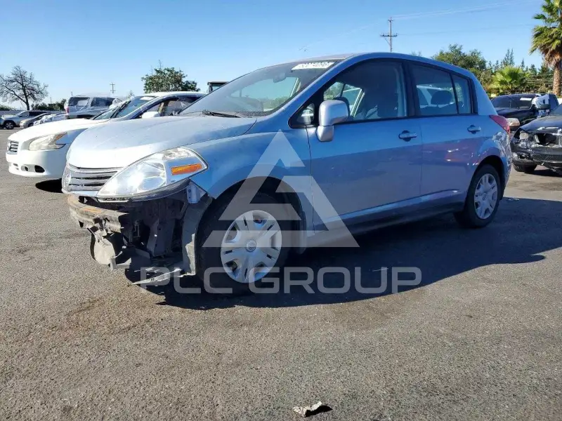 2010 Nissan VERSA photo