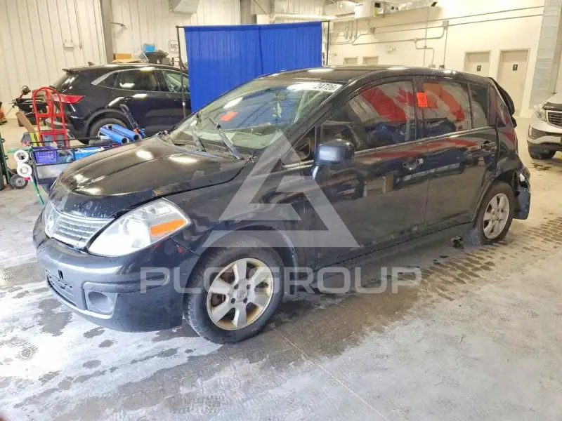 2010 Nissan VERSA фото