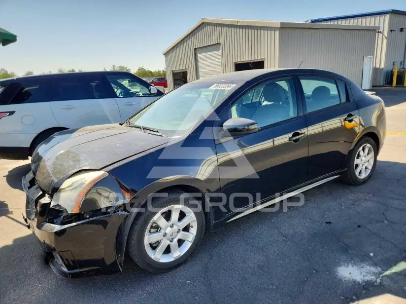 2010 Nissan SENTRA фото