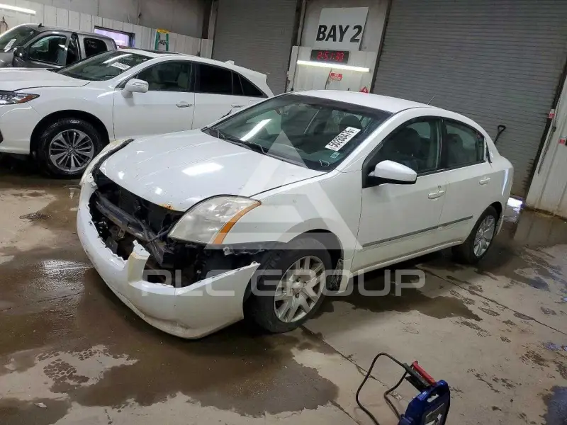 2010 Nissan SENTRA фото