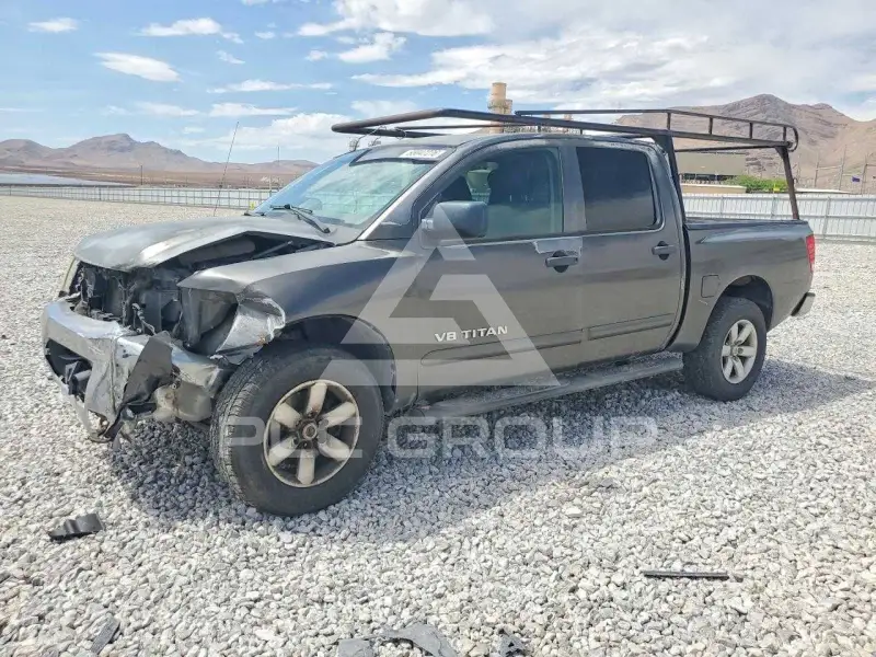 2010 Nissan TITAN фото