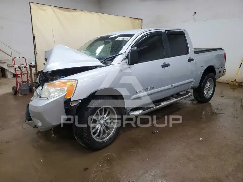 2010 Nissan TITAN photo