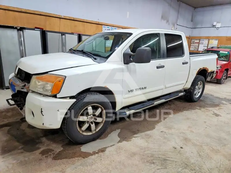 2010 Nissan TITAN фото