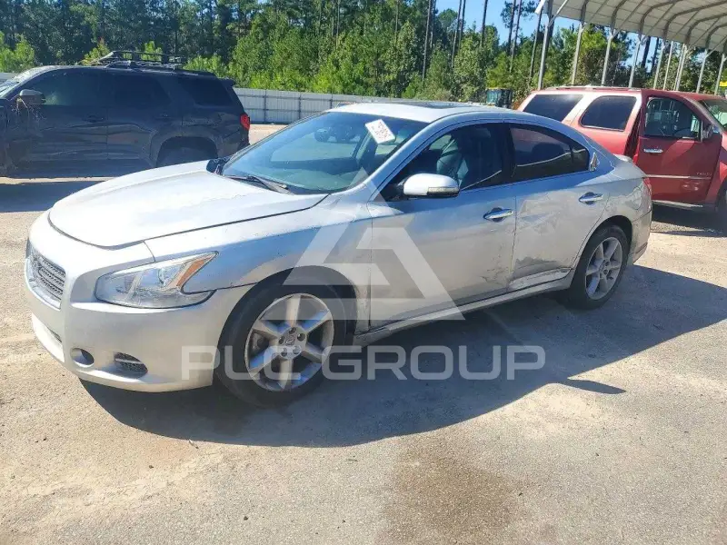 2010 Nissan MAXIMA фото