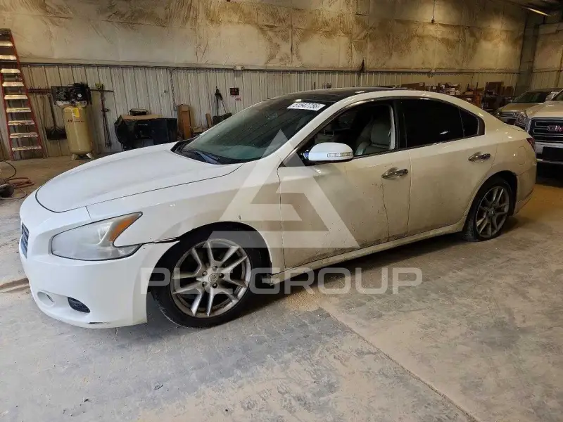 2010 Nissan MAXIMA фото