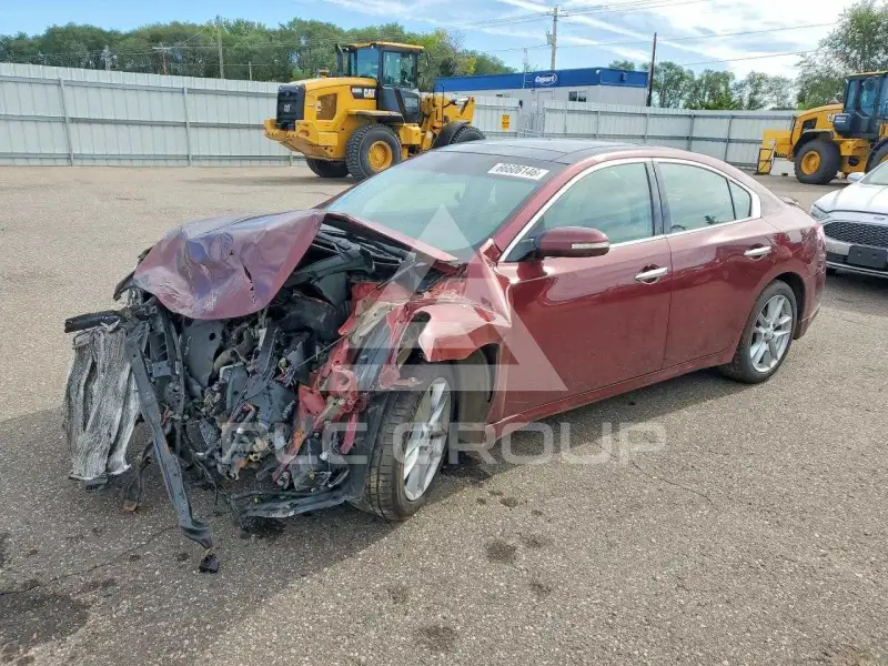 2010 Nissan MAXIMA photo