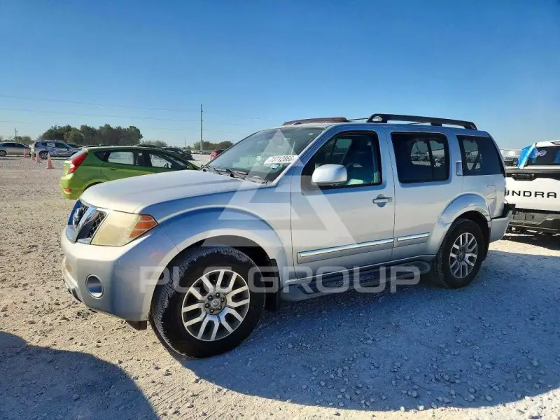 2010 Nissan PATHFINDER photo