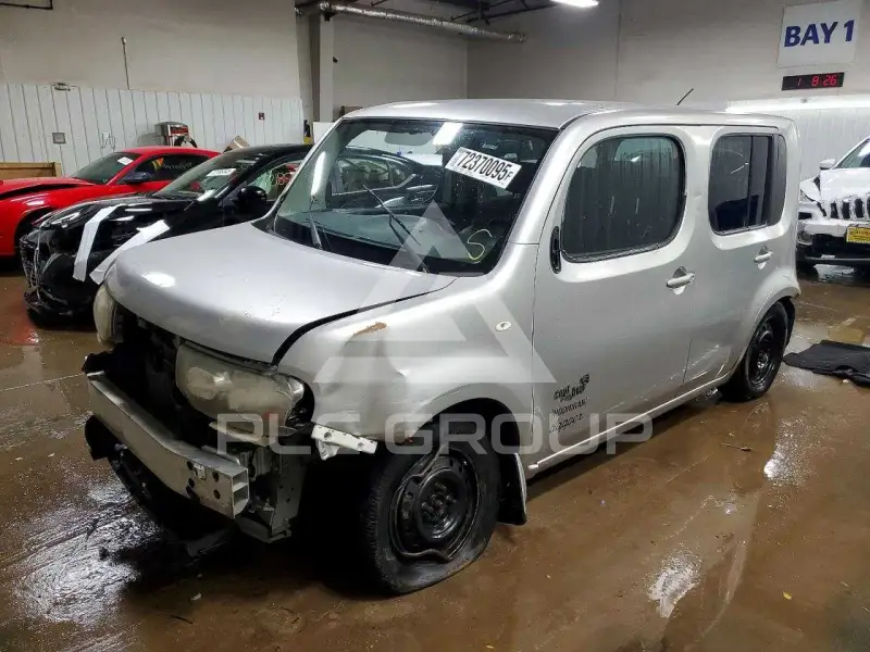 2010 Nissan Cube photo