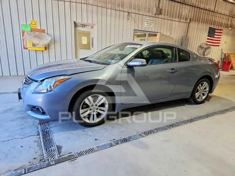 2010 Nissan ALTIMA фото