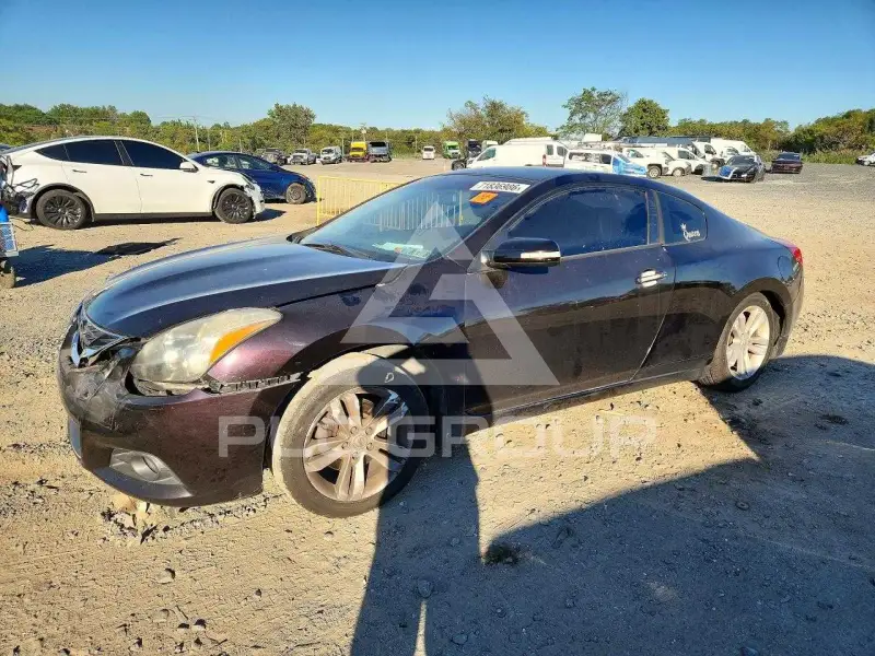 2010 Nissan ALTIMA фото