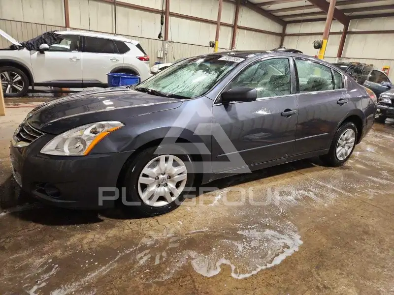 2010 Nissan ALTIMA фото