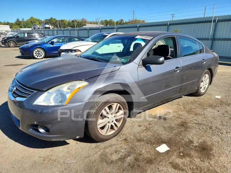 2010 Nissan ALTIMA фото