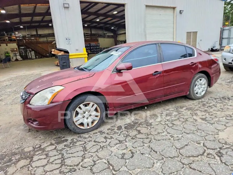 2010 Nissan ALTIMA фото