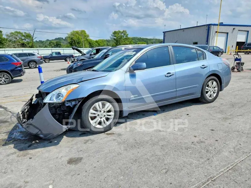 2010 Nissan ALTIMA фото