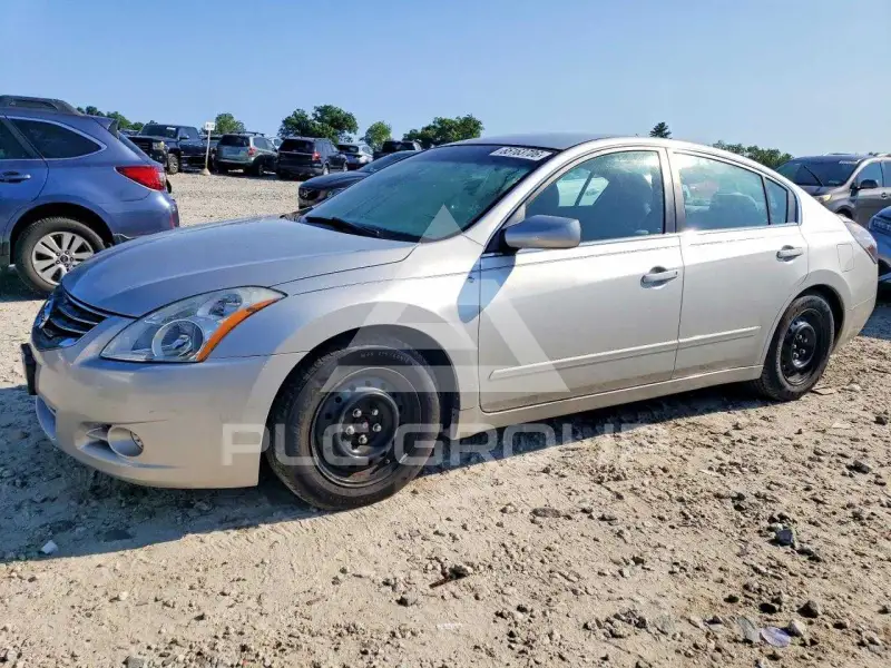 2010 Nissan ALTIMA фото