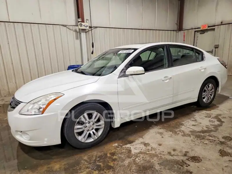 2010 Nissan ALTIMA фото
