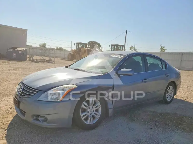2010 Nissan ALTIMA фото