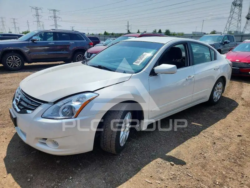 2010 Nissan ALTIMA фото