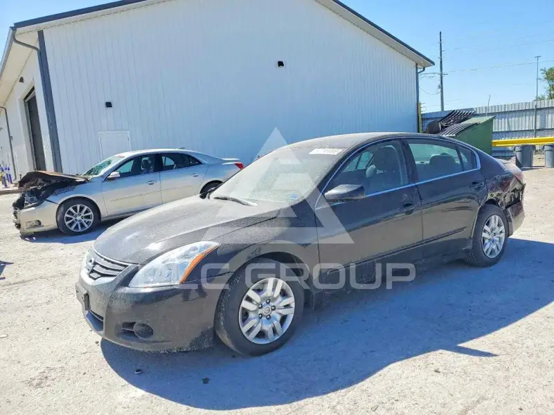 2010 Nissan ALTIMA photo