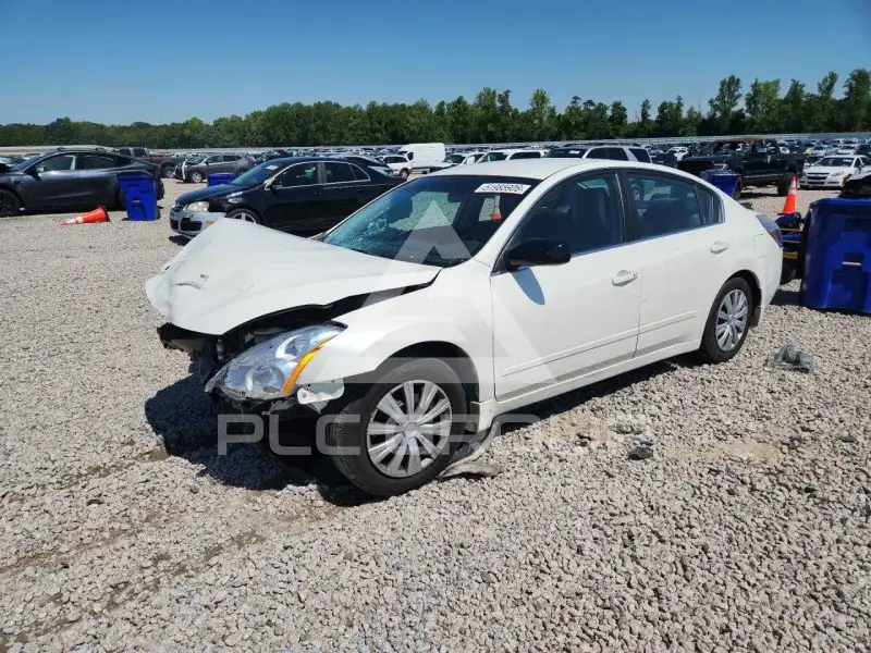 2010 Nissan ALTIMA фото