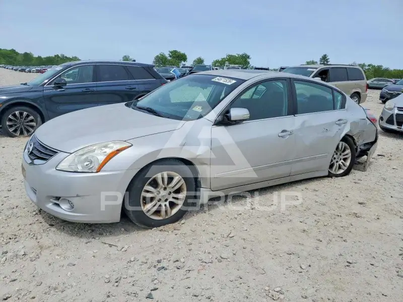 2010 Nissan ALTIMA photo