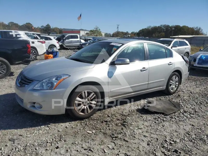 2010 Nissan ALTIMA фото