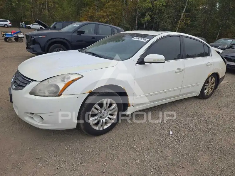 2010 Nissan ALTIMA photo