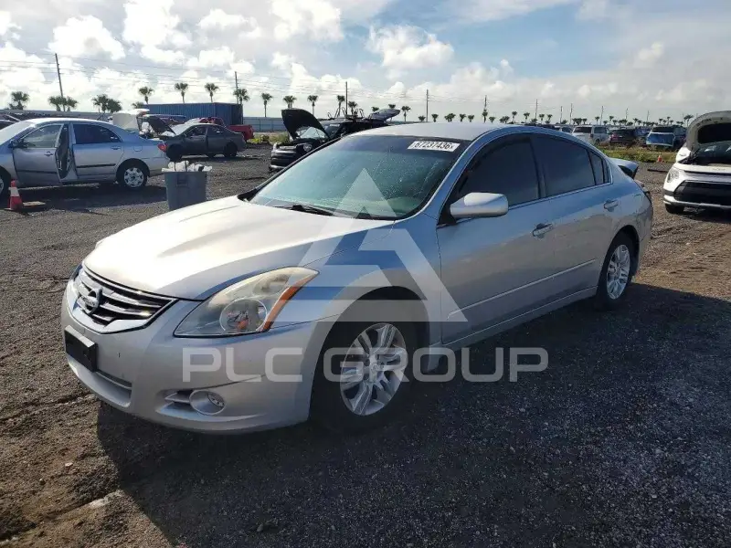 2010 Nissan ALTIMA фото