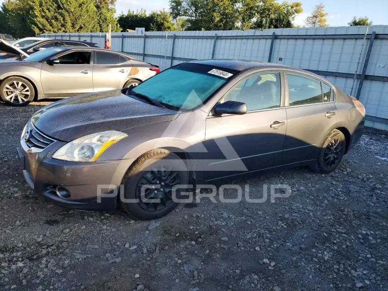 2010 Nissan ALTIMA фото
