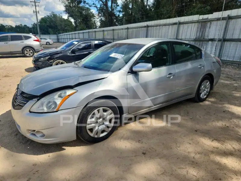 2010 Nissan ALTIMA фото