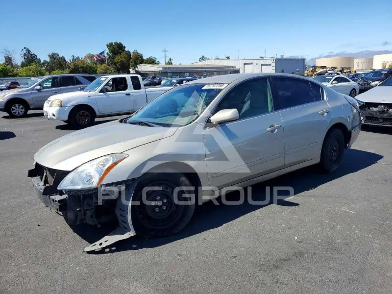 2010 Nissan ALTIMA photo