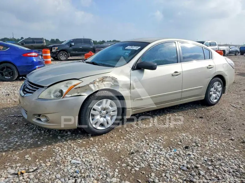 2010 Nissan ALTIMA фото