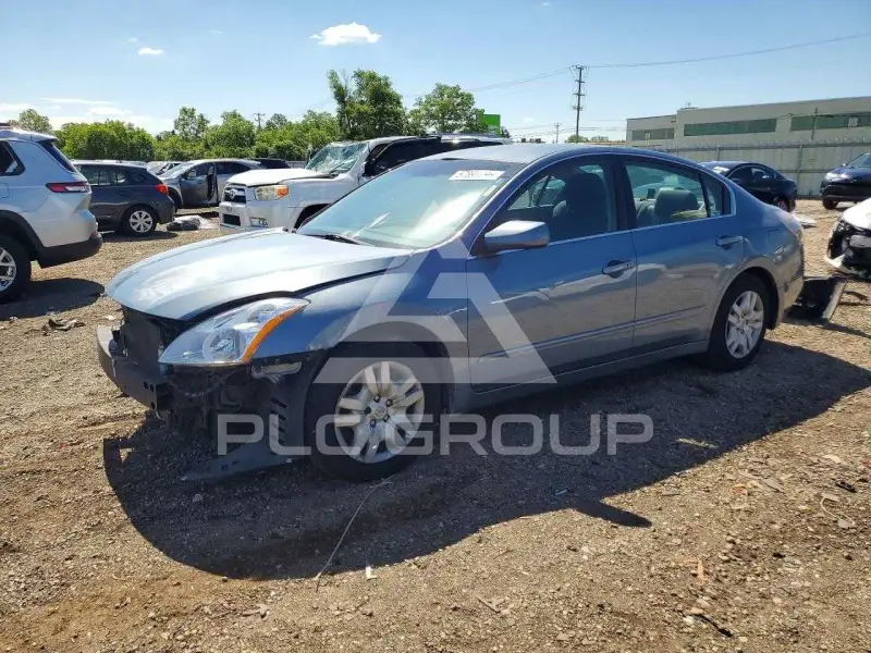 2010 Nissan ALTIMA фото
