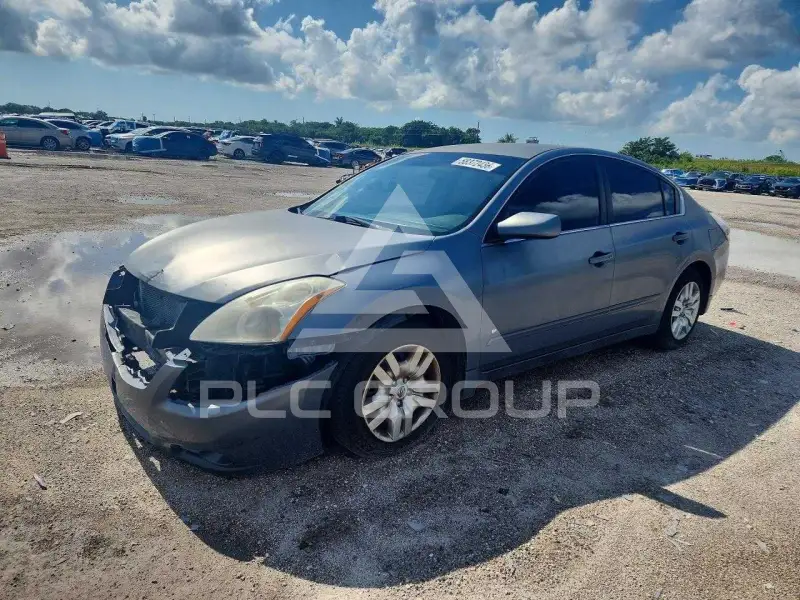 2010 Nissan ALTIMA photo